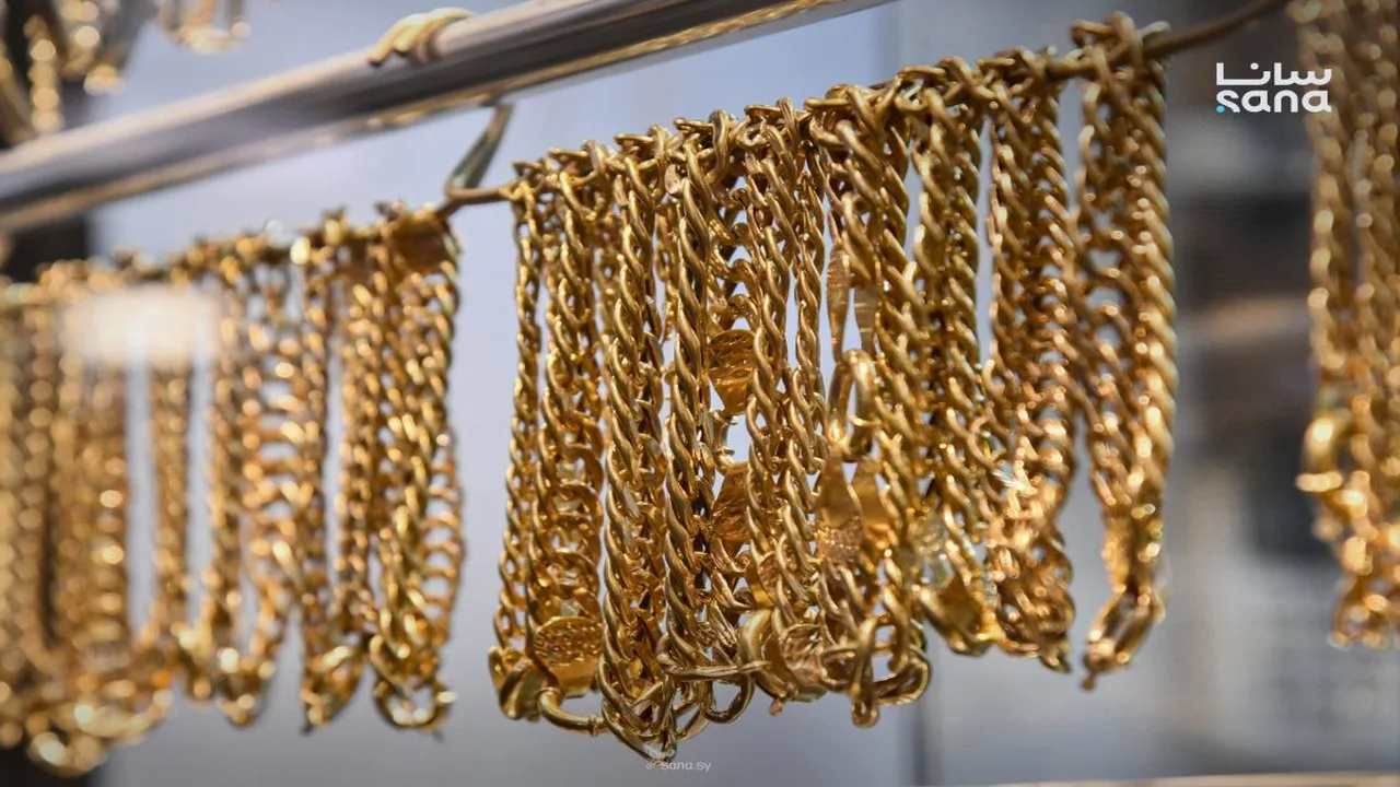 تراجع مفاجئ في أسعار الذهب بقيمة 200 ليرة داخل السوق السورية